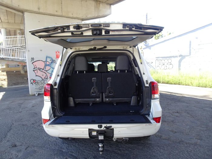 2016 Toyota Landcruiser Sahara VDJ200R 4X4 Dual Range Glacier White