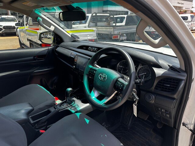 2021 Toyota Hilux HILUX 4x4 2.8L DSL D/C/C 6AT SR 2L71010 001