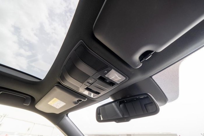 2022 Mitsubishi Eclipse Cross PHEV Exceed