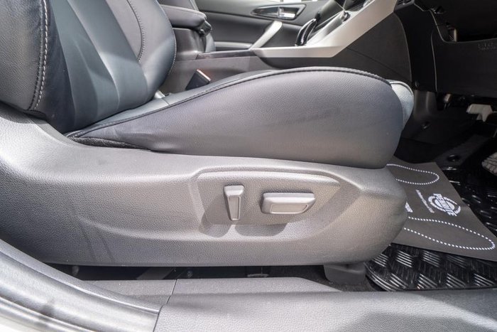 2022 Mitsubishi Eclipse Cross PHEV Exceed