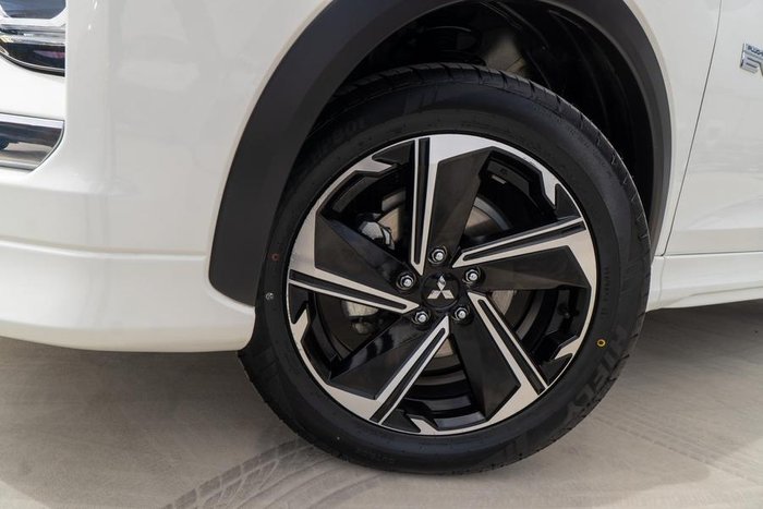 2022 Mitsubishi Eclipse Cross PHEV Exceed