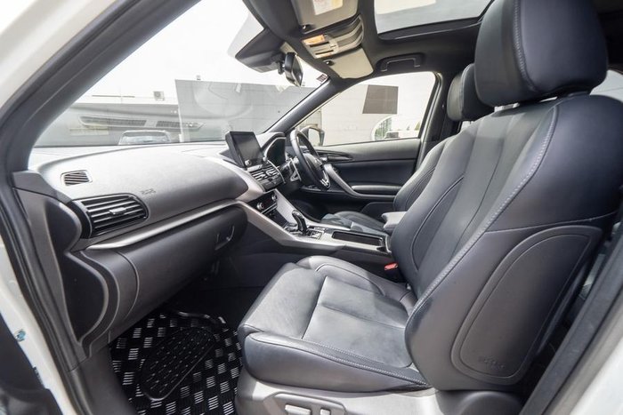 2022 Mitsubishi Eclipse Cross PHEV Exceed