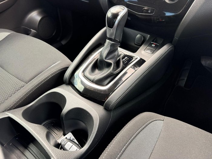 2018 Nissan QASHQAI ST