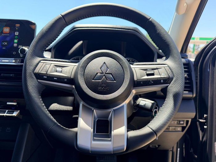 2025 Mitsubishi Triton GLX-R