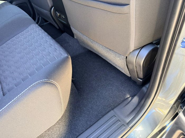 2025 Mitsubishi Triton GLX-R