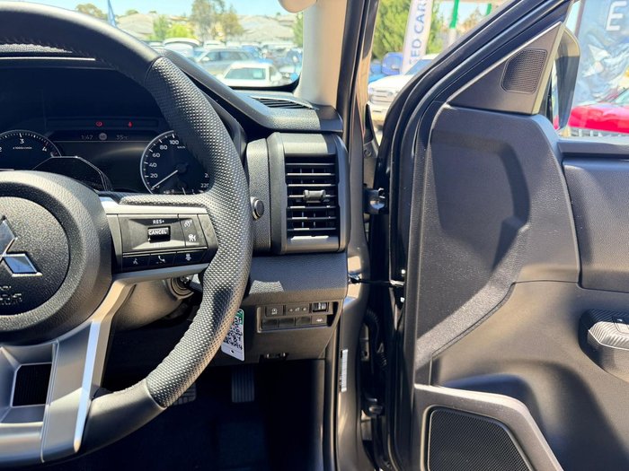 2025 Mitsubishi Triton GLX-R