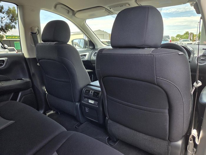 2018 Nissan Pathfinder ST