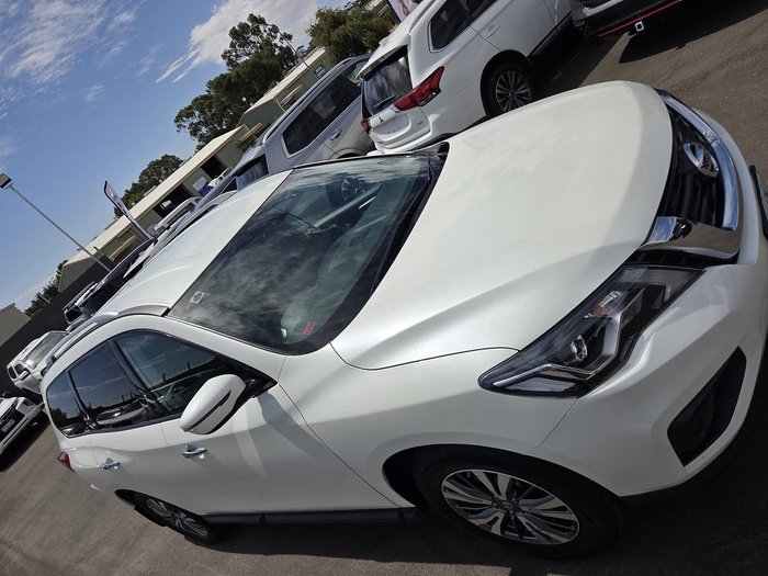 2018 Nissan Pathfinder ST