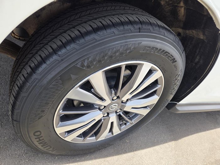 2018 Nissan Pathfinder ST