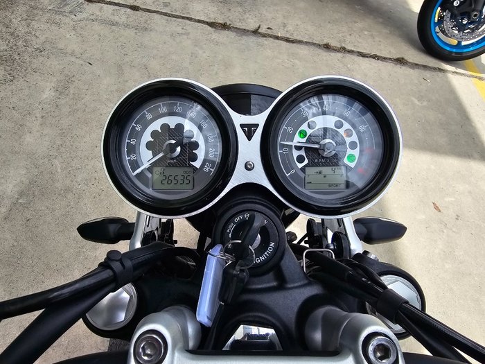 2019 Triumph SPEED TWIN Silver