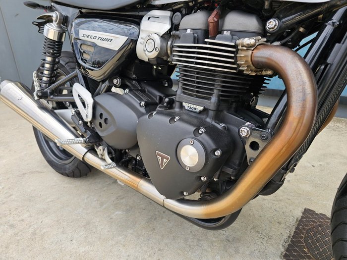 2019 Triumph SPEED TWIN Silver