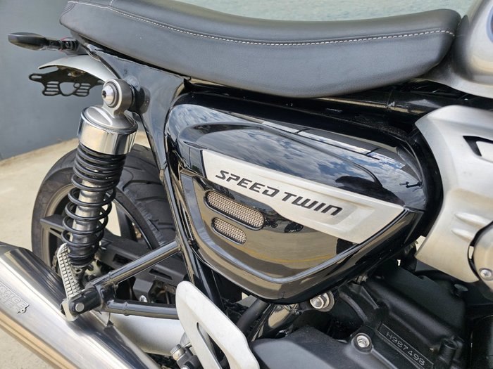 2019 Triumph SPEED TWIN Silver