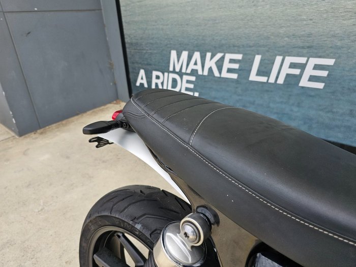 2019 Triumph SPEED TWIN Silver