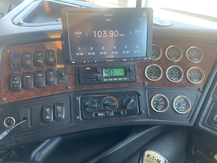 2017 Kenworth K200 Big Cab 130T Gcm (Recent Engine Rebuild) with PTO & Hydraulics White