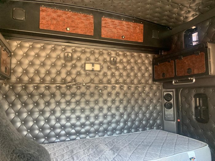 2017 Kenworth K200 Big Cab 130T Gcm (Recent Engine Rebuild) with PTO & Hydraulics White