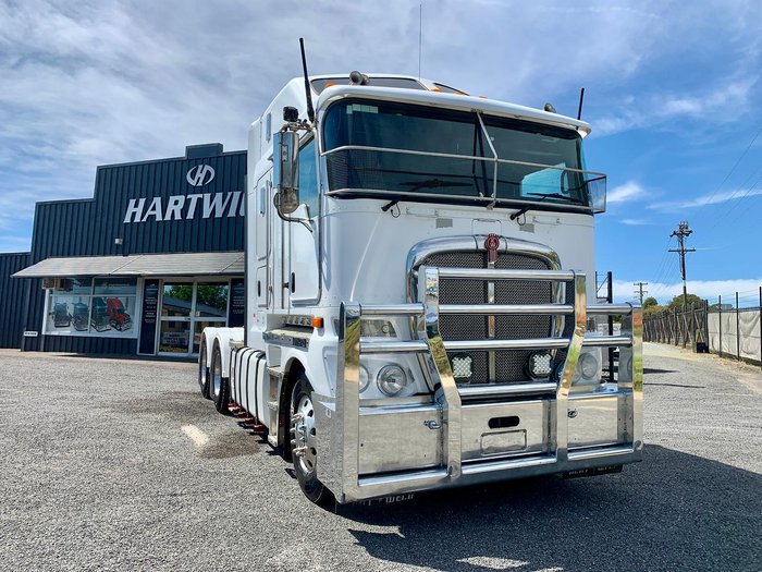 2017 Kenworth K200 Big Cab 130T Gcm (Recent Engine Rebuild) with PTO & Hydraulics White