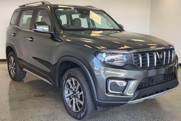 2025 Mahindra Scorpio Z8L