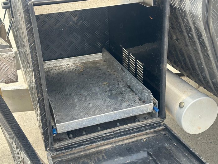 2019 JB Caravans 22' Scorpion Sting Large Ensuite