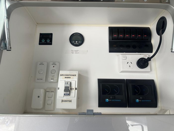 2019 JB Caravans 22' Scorpion Sting Large Ensuite