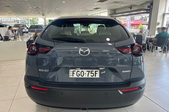 2021 Mazda MX-30 G20e Touring
