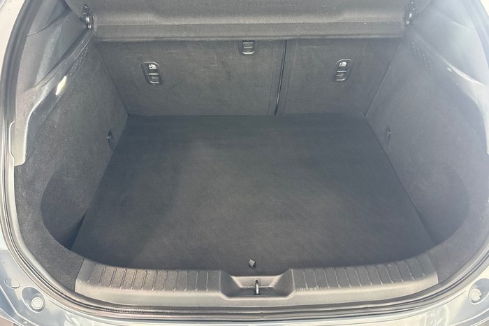 2021 Mazda MX-30 G20e Touring