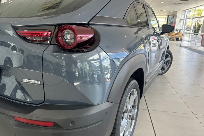 2021 Mazda MX-30 G20e Touring