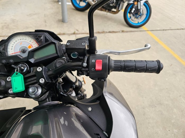 2017 Kawasaki Z300 GREY