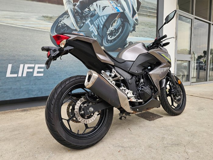 2017 Kawasaki Z300 GREY