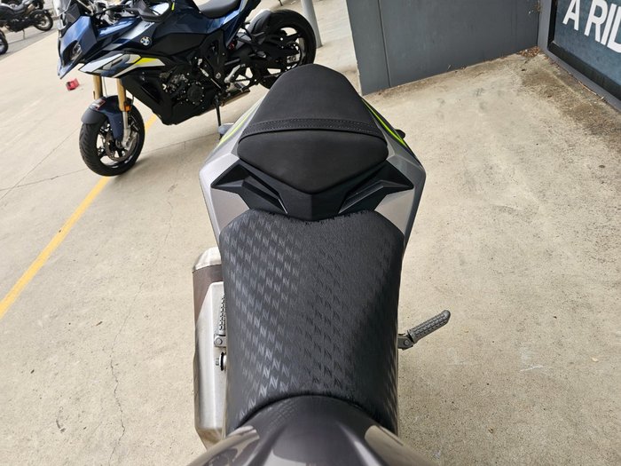 2017 Kawasaki Z300 GREY