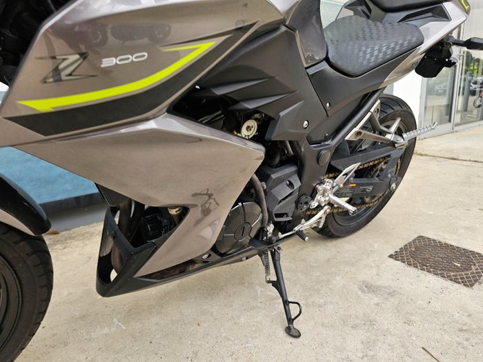 2017 Kawasaki Z300 GREY