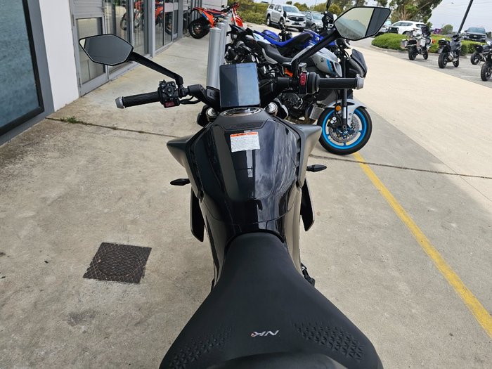 2023 CFMOTO NK ADVANCE Black