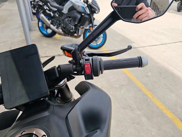 2023 CFMOTO NK ADVANCE Black