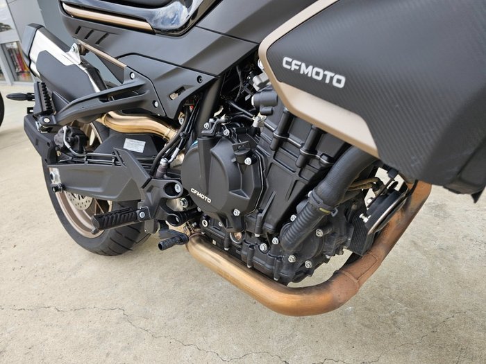 2023 CFMOTO NK ADVANCE Black