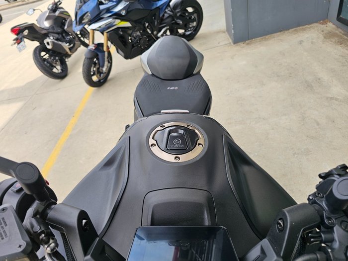 2023 CFMOTO NK ADVANCE Black