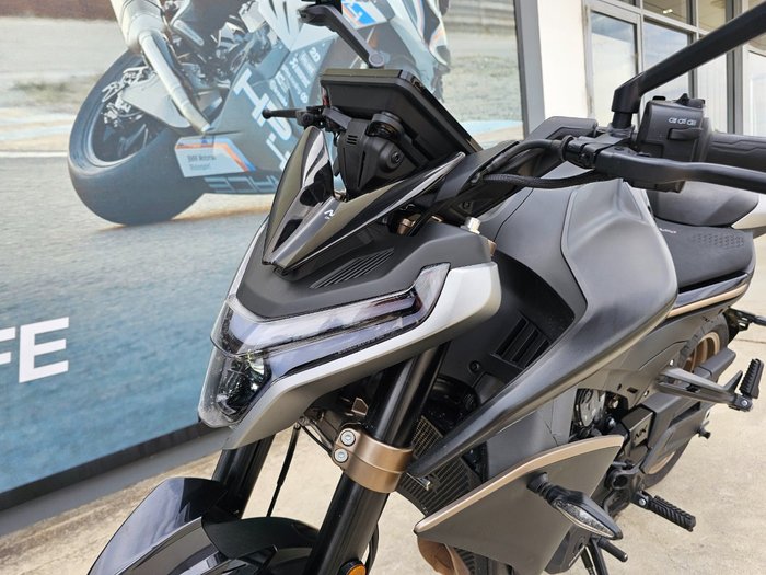 2023 CFMOTO NK ADVANCE Black