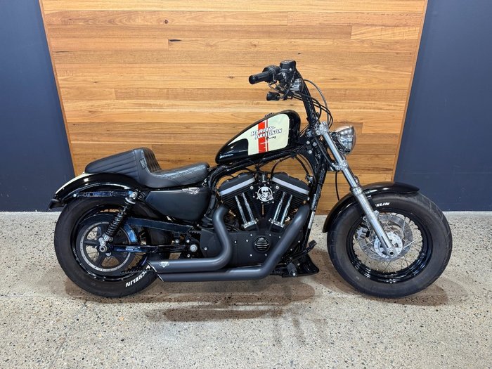 2012 Harley-davidson XL1200C 1200 CUSTOM Black