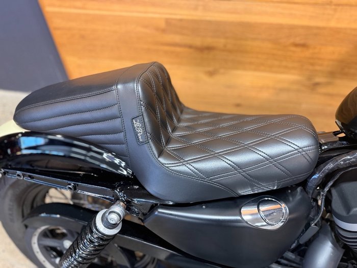 2012 Harley-davidson XL1200C 1200 CUSTOM Black