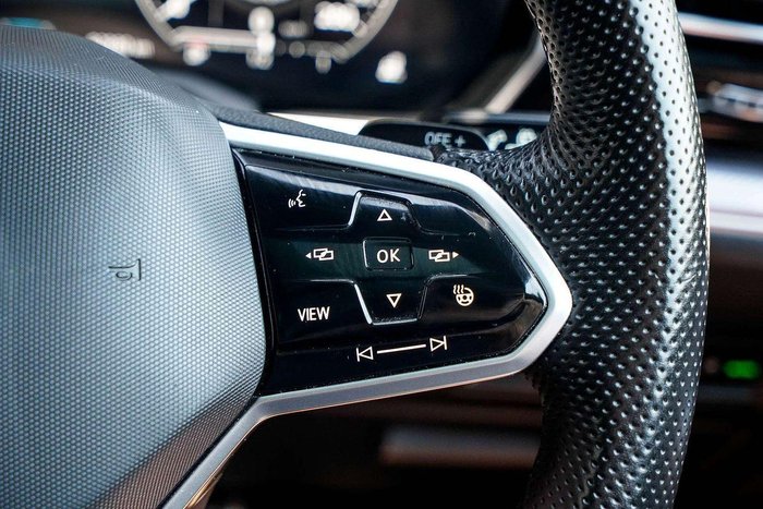 2020 Volkswagen Touareg 210TDI R-Line