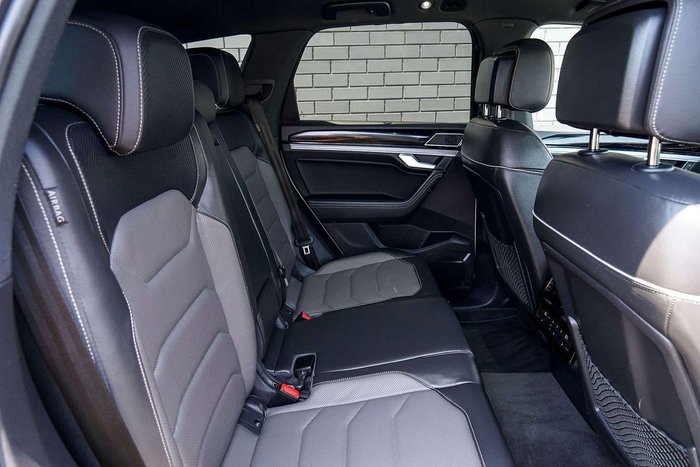 2021 Volkswagen Touareg 210TDI R-Line