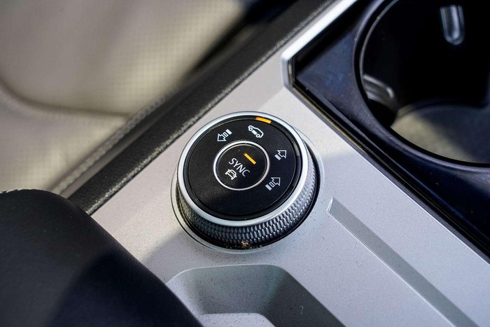 2021 Volkswagen Touareg 210TDI R-Line