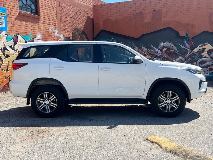 2022 Toyota Fortuner GX