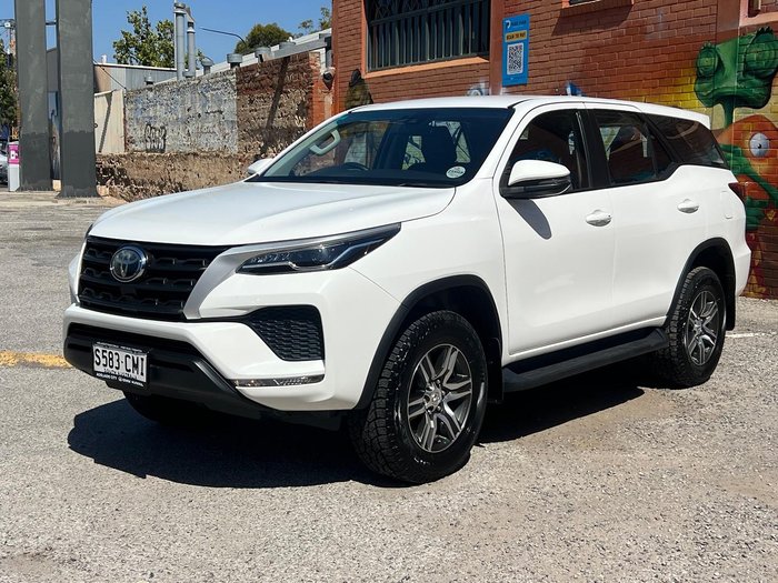 2022 Toyota Fortuner GX