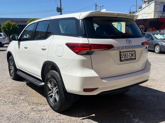 2022 Toyota Fortuner GX