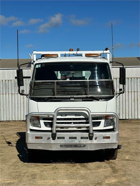 2010 Mitsubishi Fighter FM67FM 10.0