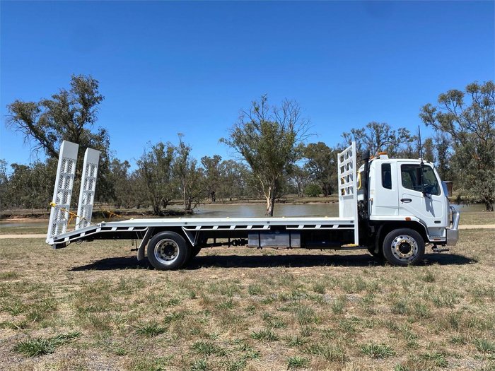 2010 Mitsubishi Fighter FM67FM 10.0