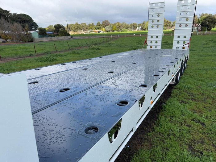 2026 FreightWest Semi  4M Widener