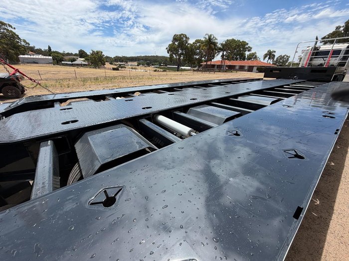 2026 FreightWest Semi  4M Widener