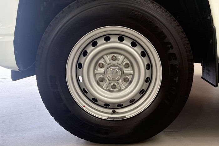 2023 Mitsubishi Triton GLX