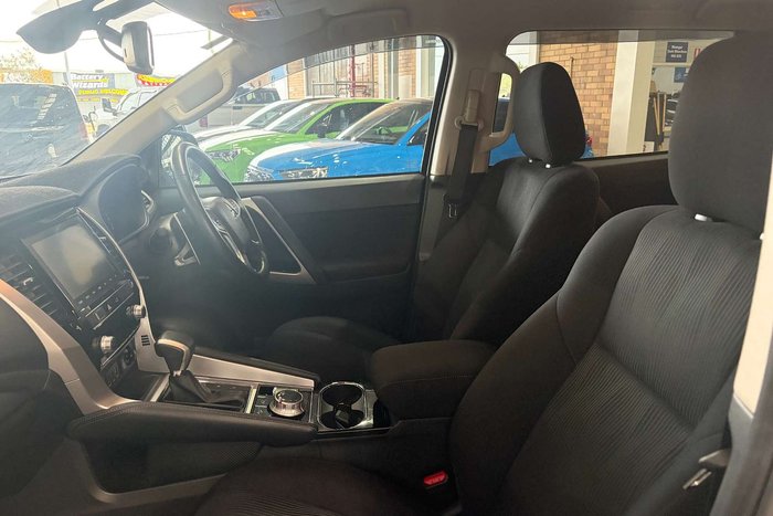 2021 Mitsubishi Pajero Sport GLS