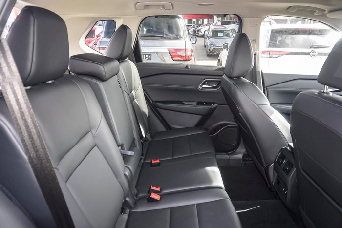 2025 Nissan X-TRAIL Ti